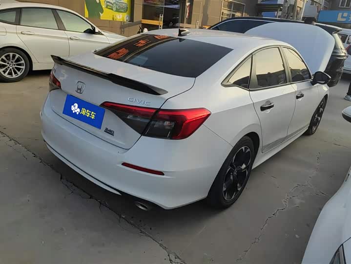 Фото 3 - Honda Civic