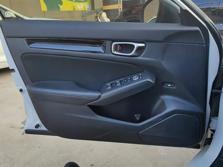 Фото 7 - Honda Civic