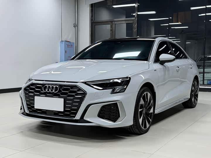 Фото 1 - Audi A3