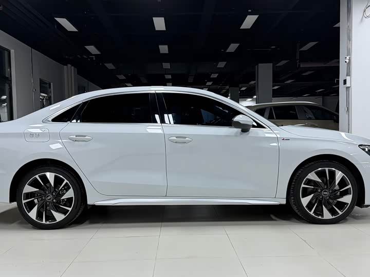 Фото 4 - Audi A3