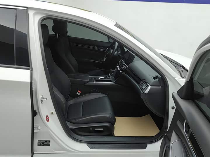 Фото 8 - Honda Inspire