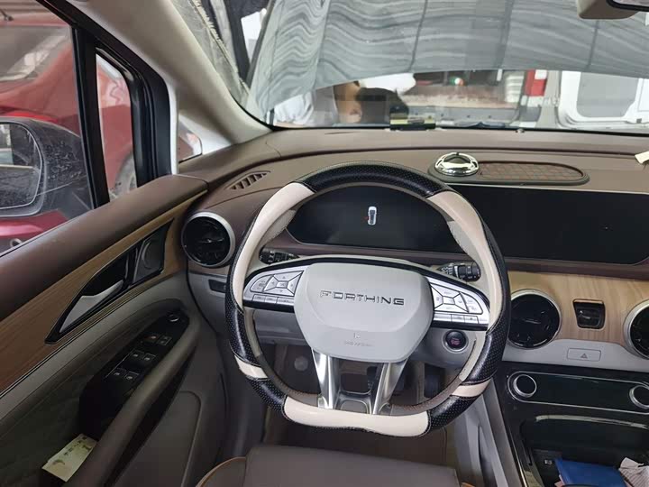 Фото 3 - Dongfeng Forthing Yacht