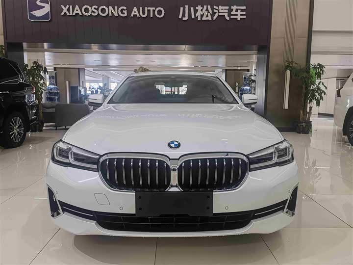 Фото 2 - BMW 5 Series