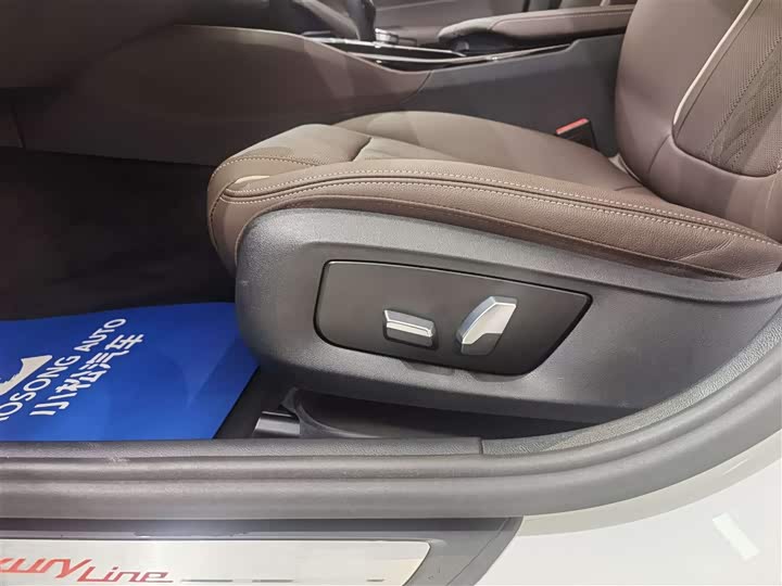 Фото 8 - BMW 5 Series