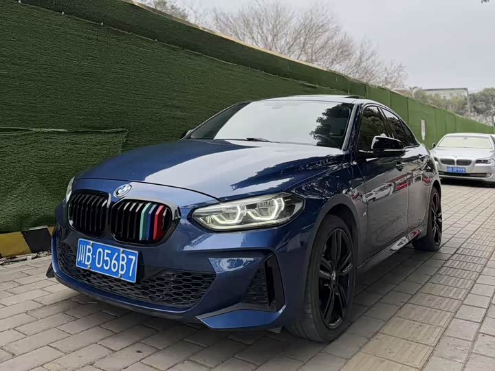 Фото 1 - BMW 1 Series