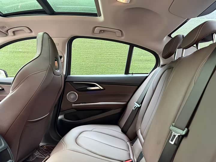 Фото 7 - BMW 1 Series