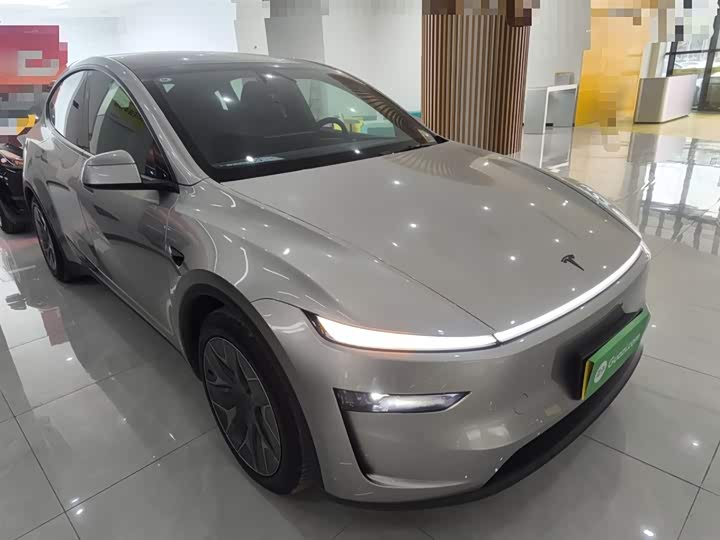 Фото 4 - Tesla Model Y