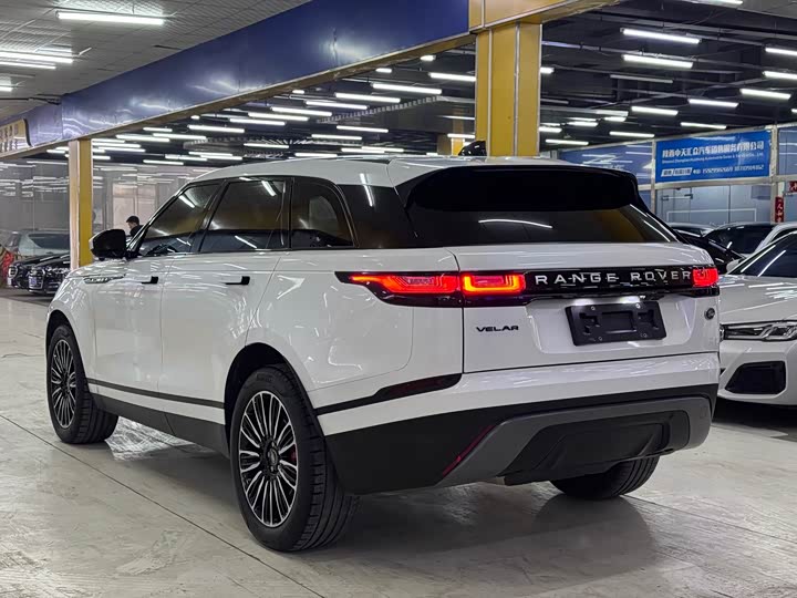 Фото 7 - Land Rover Range Rover Velar
