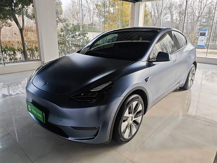 Фото 2 - Tesla Model Y