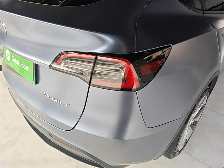 Фото 8 - Tesla Model Y