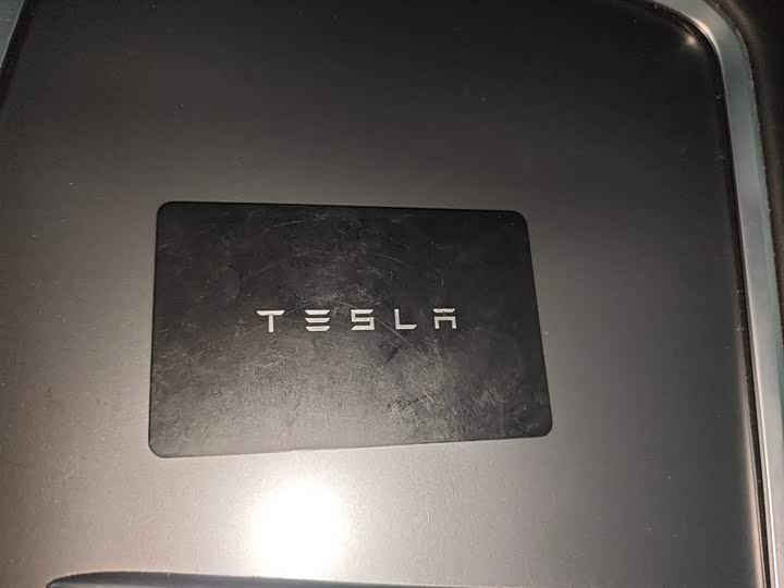 Фото 9 - Tesla Model Y