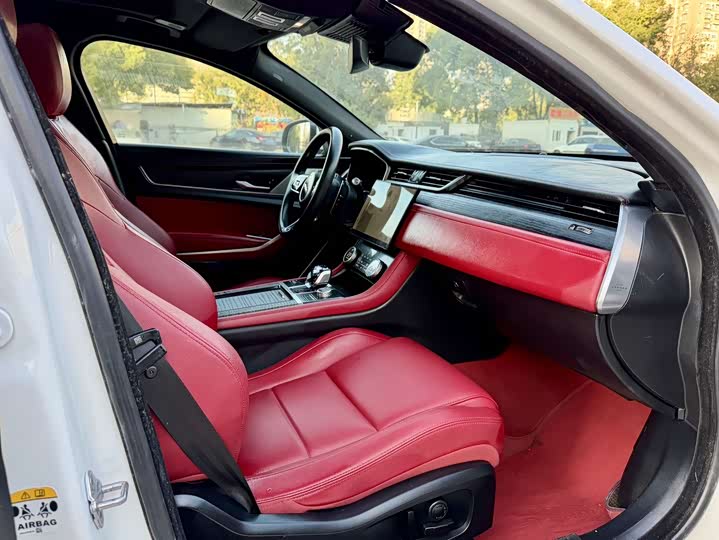 Фото 5 - Jaguar XF L