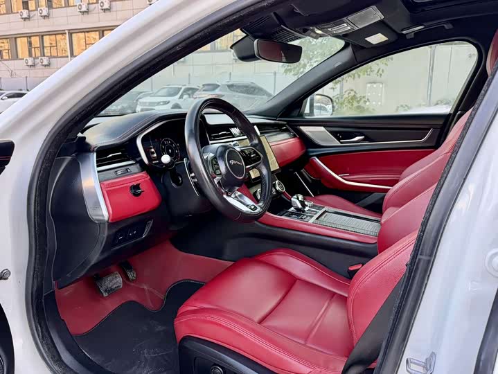 Фото 6 - Jaguar XF L