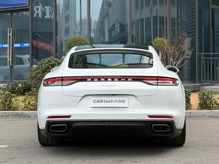 Фото 4 - Porsche Panamera
