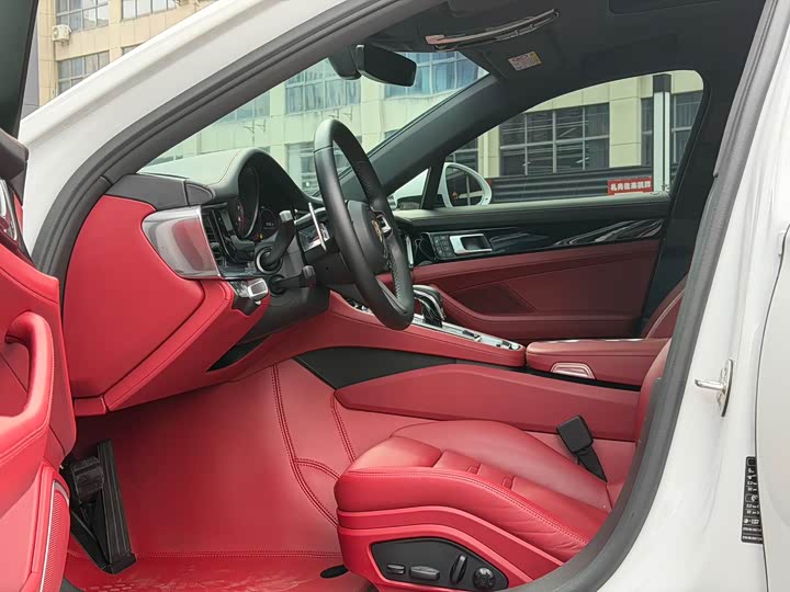 Фото 7 - Porsche Panamera