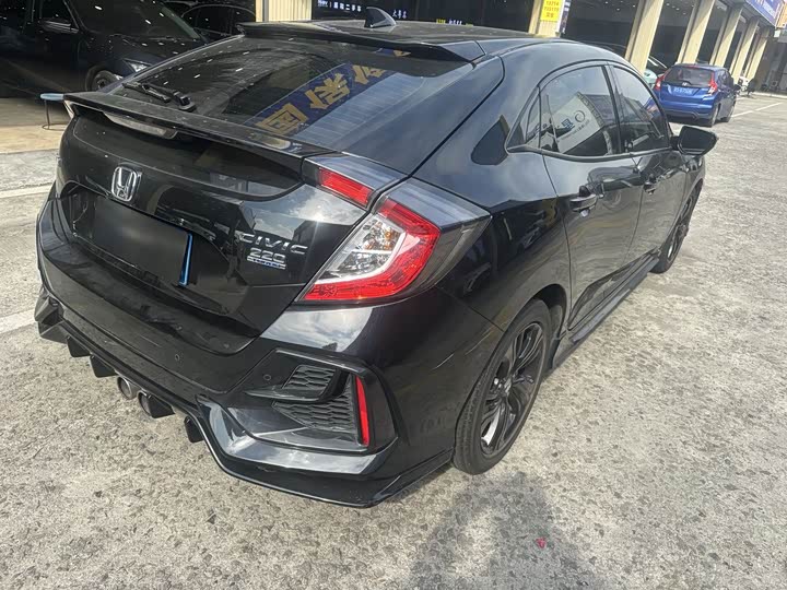 Фото 7 - Honda Civic