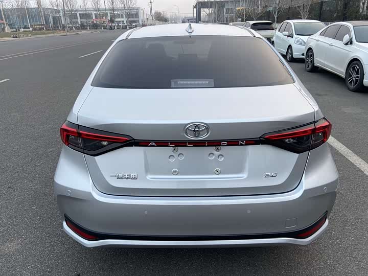 Фото 5 - Toyota Allion