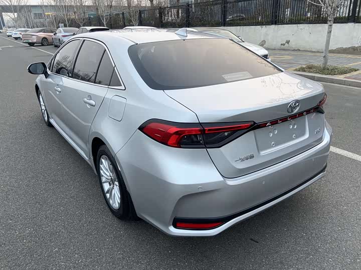 Фото 6 - Toyota Allion