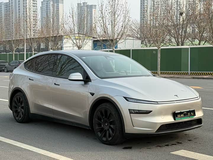 Фото 3 - Tesla Model Y