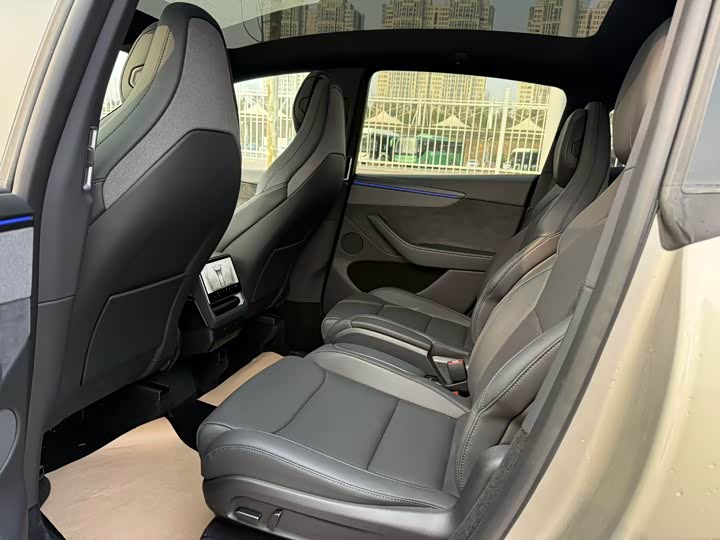 Фото 6 - Tesla Model Y