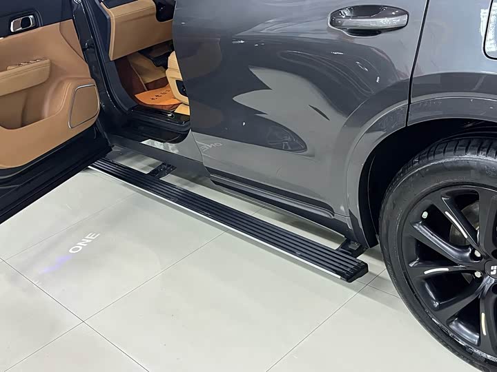 Фото 8 - LiXiang One