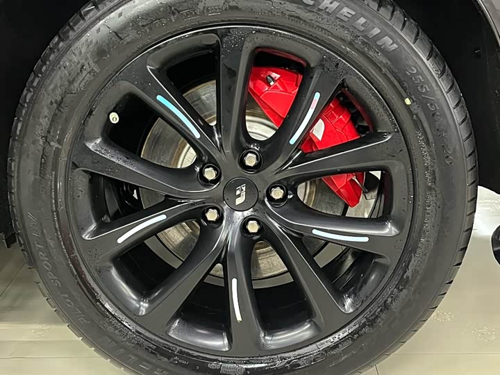 Фото 9 - LiXiang One