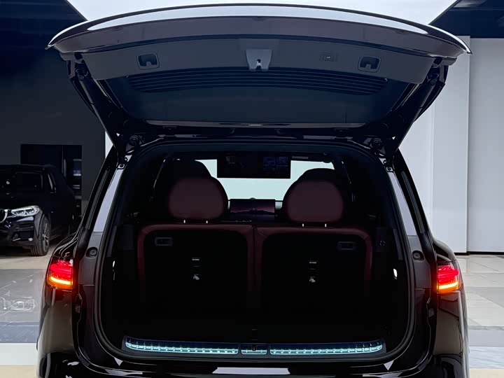 Фото 8 - Voyah Taishan