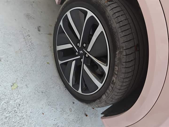 Фото 6 - LiXiang L7