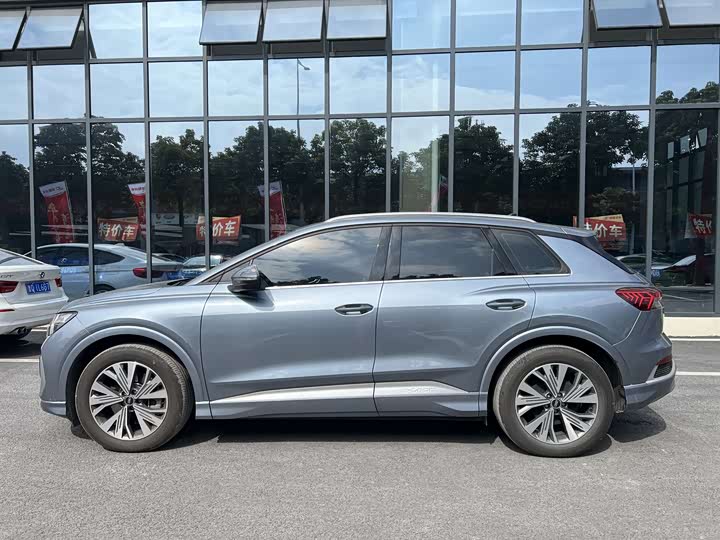 Фото 4 - Audi Q4 e-tron