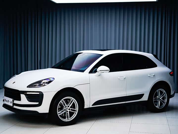 Фото 1 - Porsche Macan