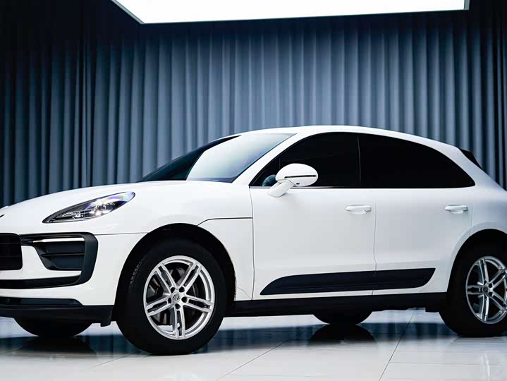 Фото 5 - Porsche Macan