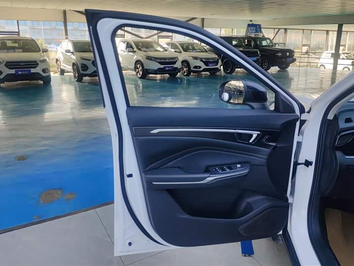 Фото 7 - Bestune T55