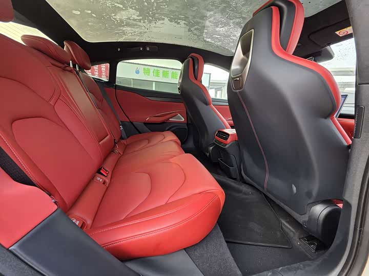 Фото 8 - Xiaomi SU7