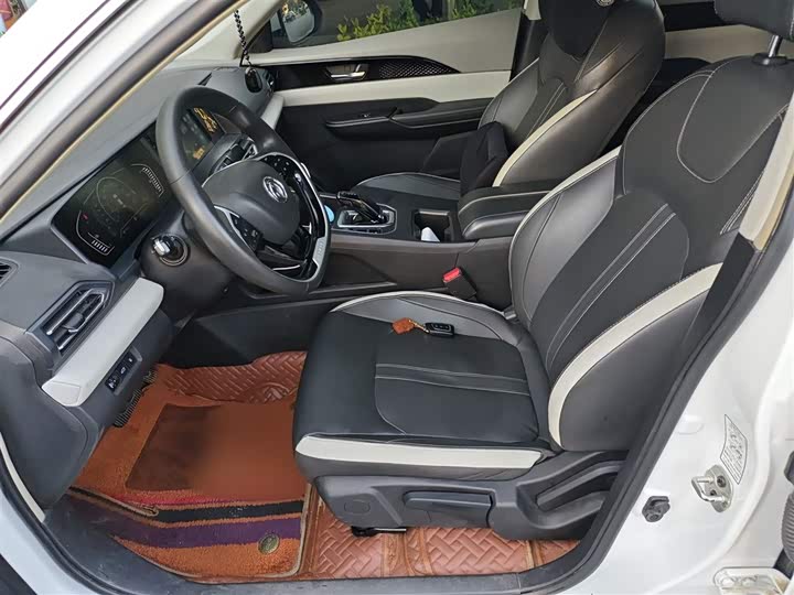 Фото 8 - Dongfeng Aeolus E70