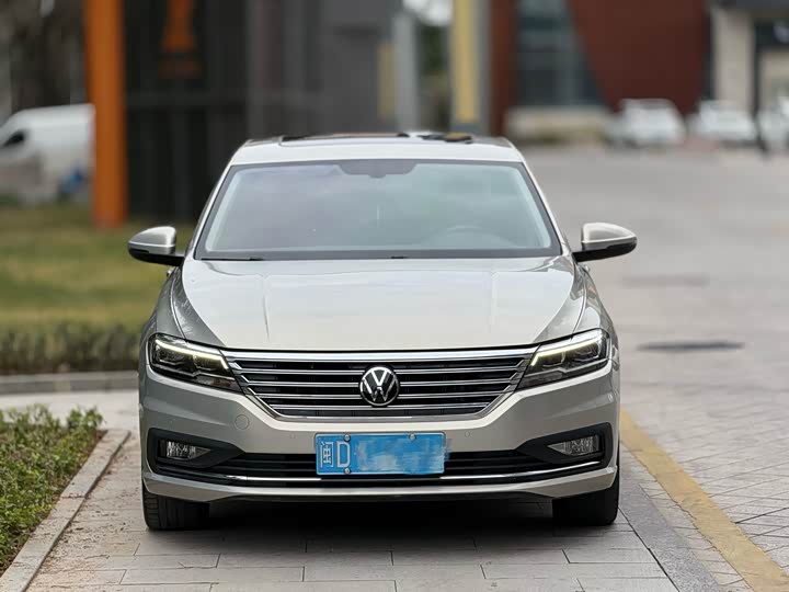 Фото 2 - Volkswagen Lavida