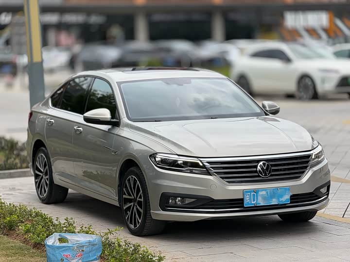 Фото 3 - Volkswagen Lavida