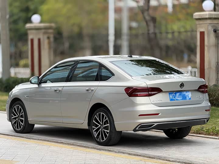 Фото 6 - Volkswagen Lavida