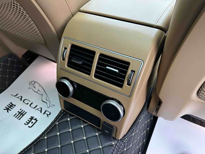 Фото 9 - Jaguar XF L