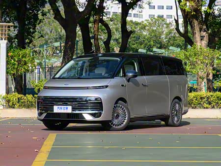 Фото 1 - Geely Galaxy V900