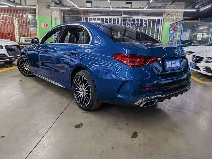 Фото 4 - Mercedes-Benz C-Class