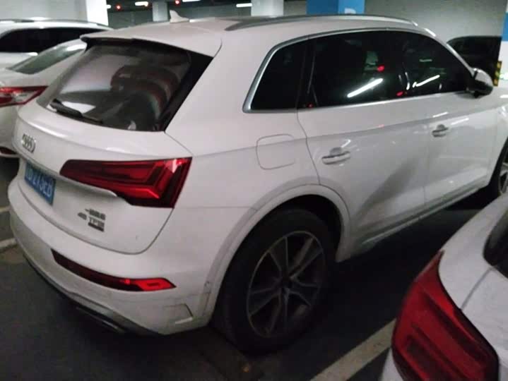 Фото 3 - Audi Q5L