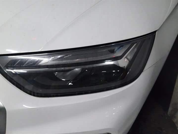 Фото 5 - Audi Q5L