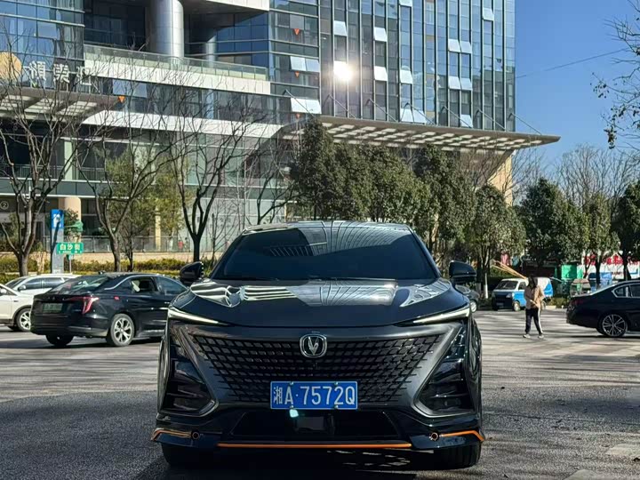 Фото 2 - Changan UNI-T