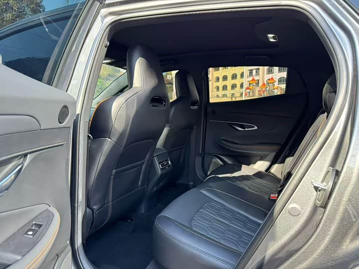 Фото 6 - Changan UNI-T