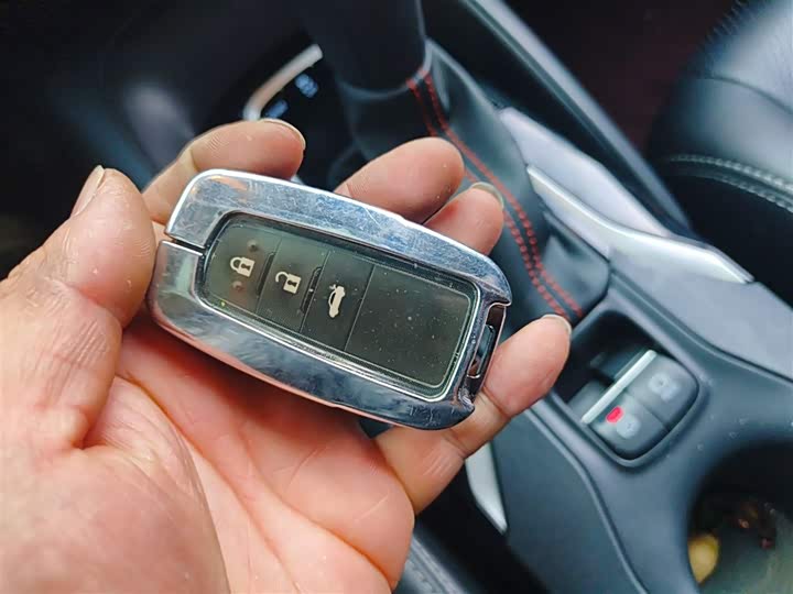 Фото 9 - Toyota Corolla