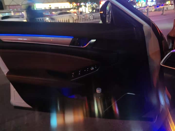 Фото 7 - Honda Inspire