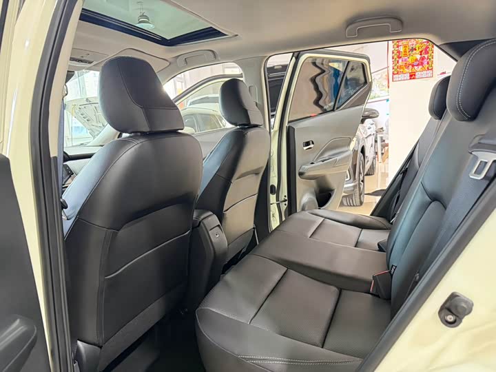 Фото 9 - Nissan Kicks