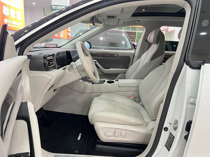 Фото 9 - Leapmotor C11