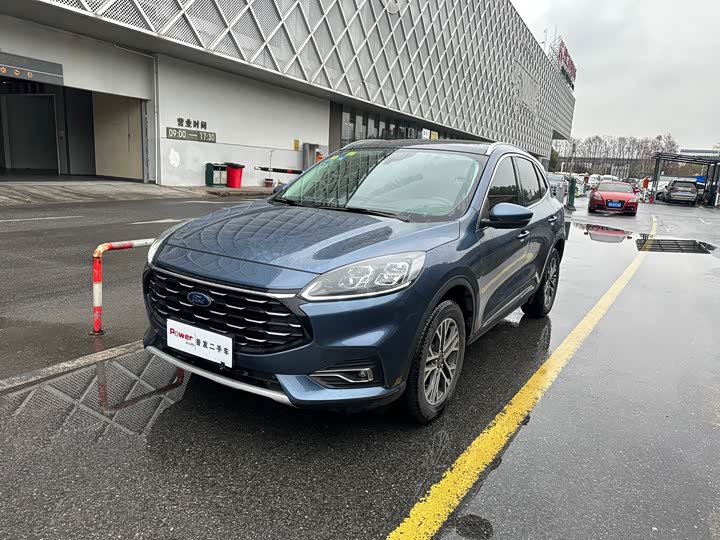 Фото 1 - Ford Escape