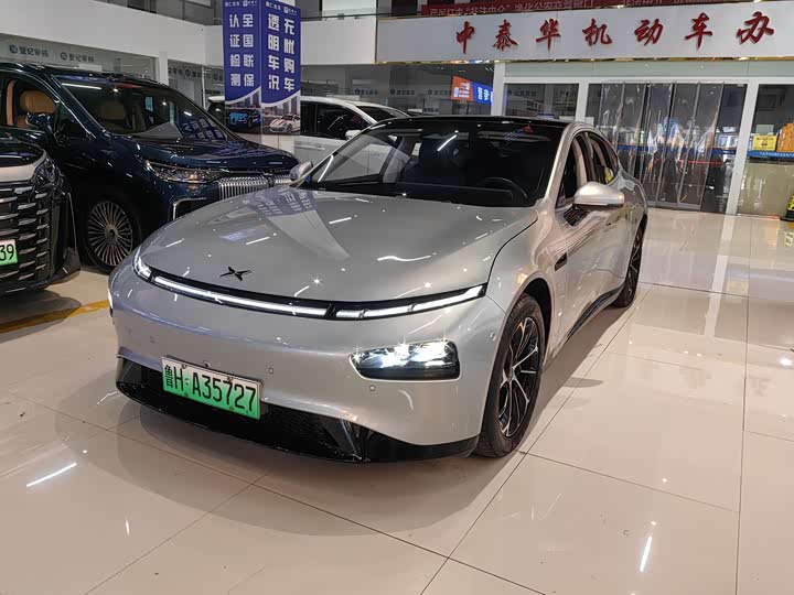 Фото 1 - XPeng P7